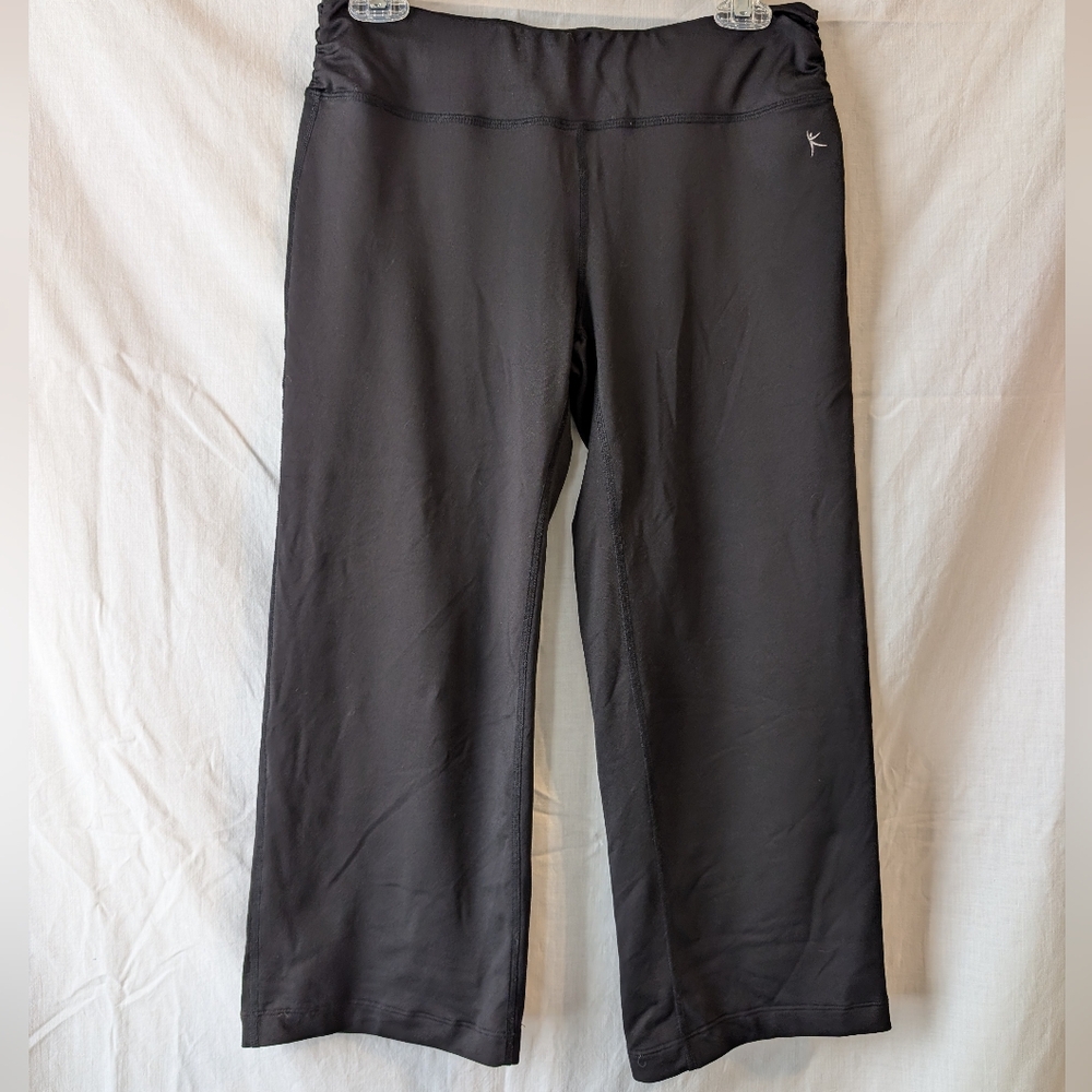 Danskin Now Capri Leggings Size Small